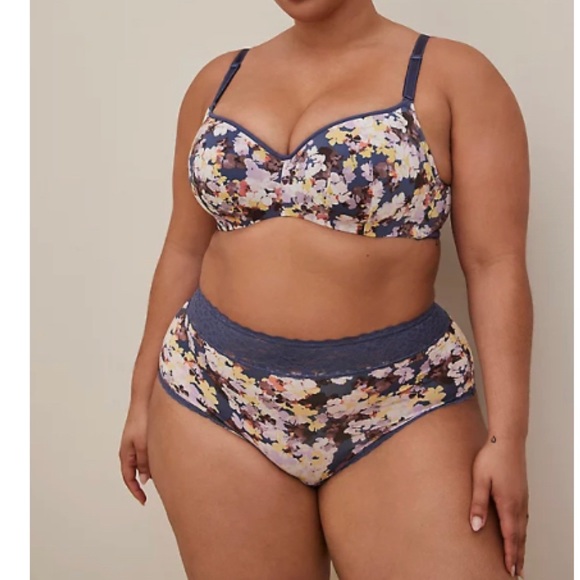 🆕 Floral Second Skin Mid Rise Brief Lace Trim Panty 3 3X 22-24 NWT Torrid New! - Picture 3 of 5